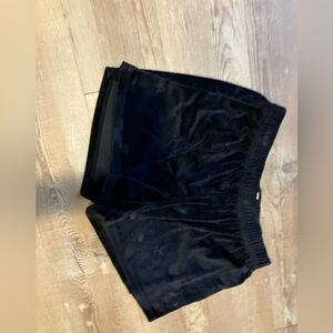 Peanuts snoopy munki munki soft shorts like new condition size large